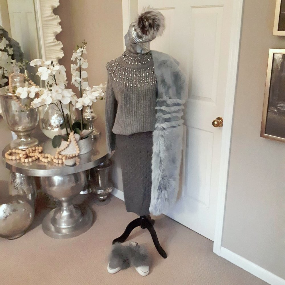 EUC Joe Fresh grey knit wool blend pencil skirt, S